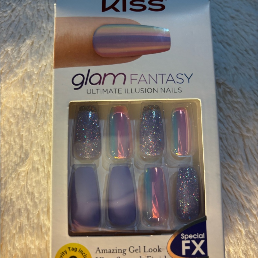 Kiss Glam Fantasy Nails - Purple and Silver
